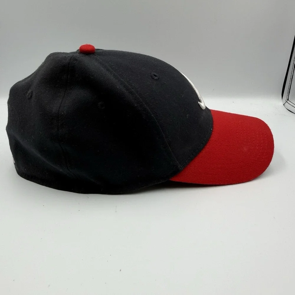 New Era‎ Atlanta Braves MLB 39Thirty Stretch-Fit Hat Navy/Red Small Medium